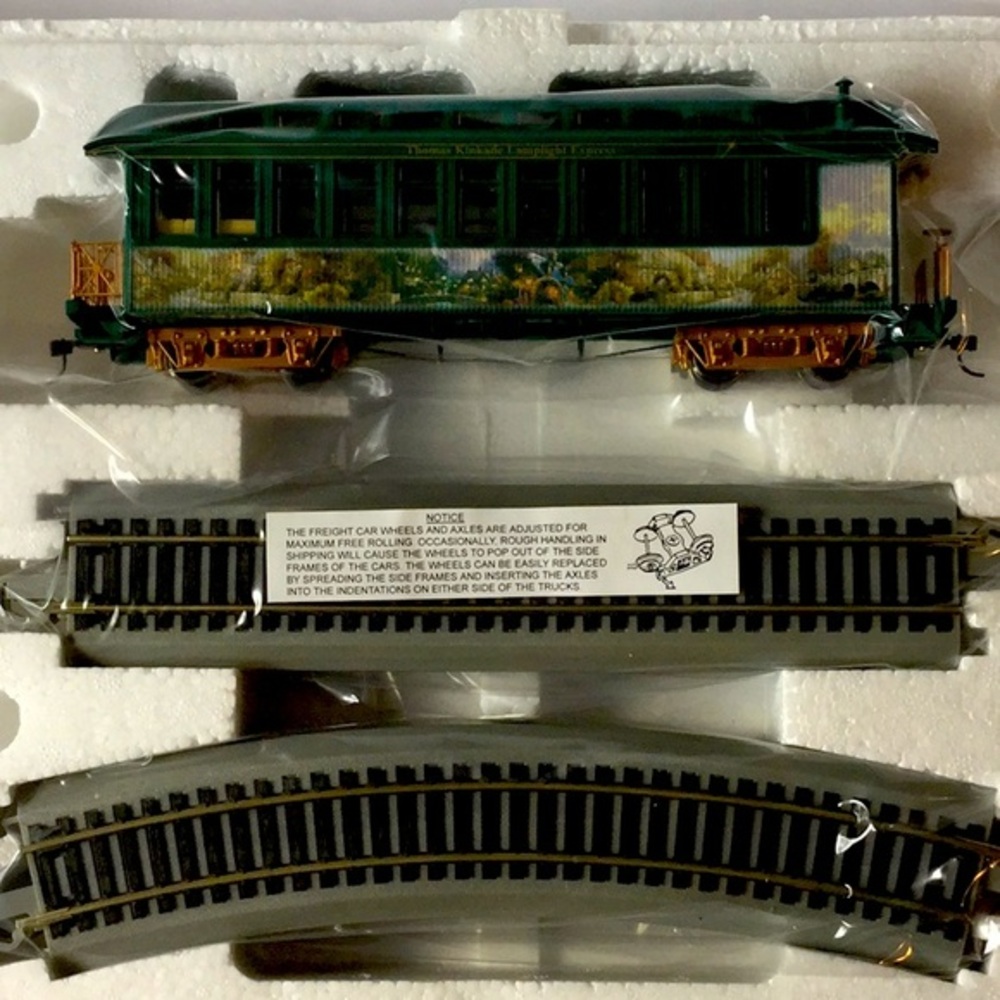 Thomas Kinkade Lamplight Bridge Observation Car